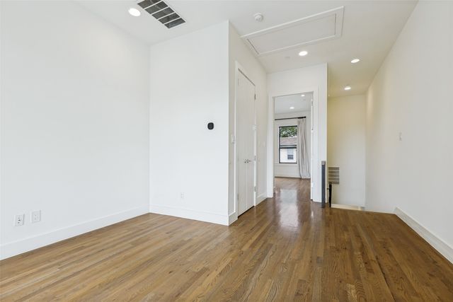 4120 Gilbert Avenue B, Dallas, TX 75219