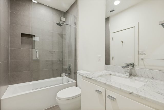 4120 Gilbert Avenue B, Dallas, TX 75219
