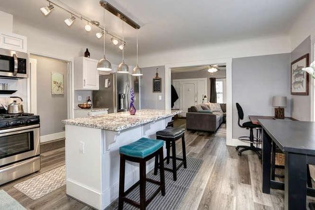 1412 V St, Sacramento, CA 95818