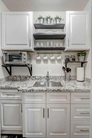1412 V St, Sacramento, CA 95818