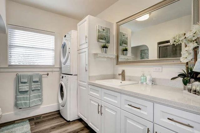 1412 V St, Sacramento, CA 95818