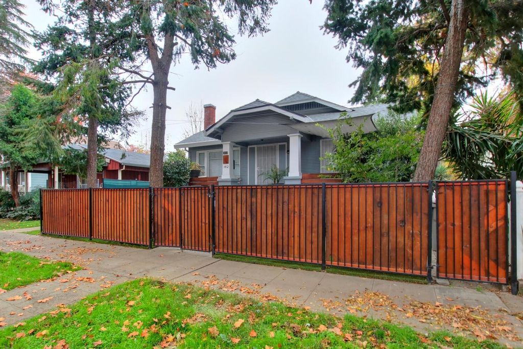 1412 V St, Sacramento, CA 95818
