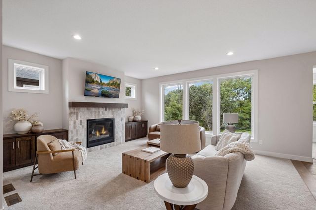 7356 Ambercrest Curve, Inver Grove Heights, MN 55077