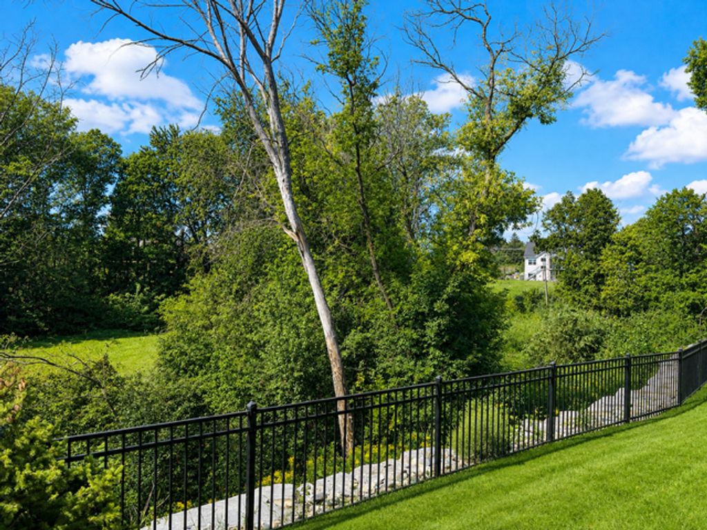 7356 Ambercrest Curve, Inver Grove Heights, MN 55077 — photo 2