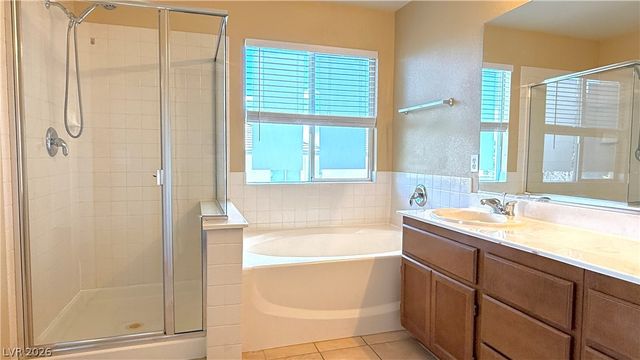 1013 Shades End Avenue, North Las Vegas, NV 89081