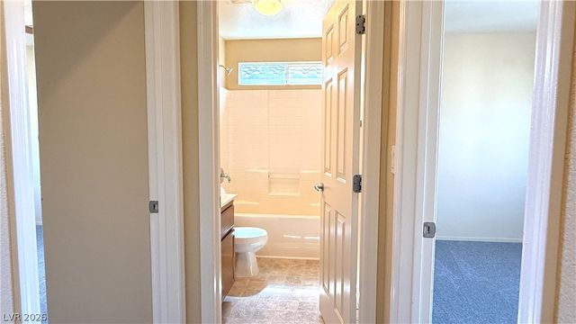 1013 Shades End Avenue, North Las Vegas, NV 89081