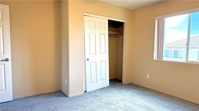 1013 Shades End Avenue, North Las Vegas, NV 89081