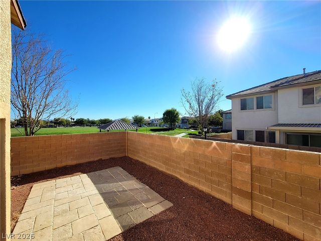 1013 Shades End Avenue, North Las Vegas, NV 89081
