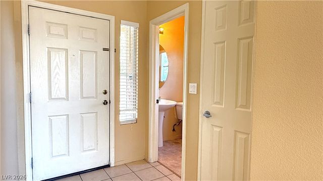 1013 Shades End Avenue, North Las Vegas, NV 89081