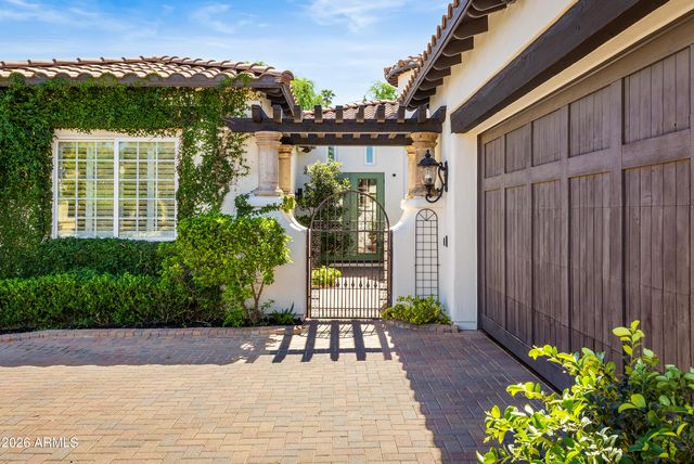 505 E ADAIR Drive, Phoenix, AZ 85012