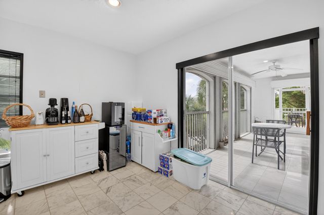 7369 Orangewood Lane 307, Boca Raton, FL 33433