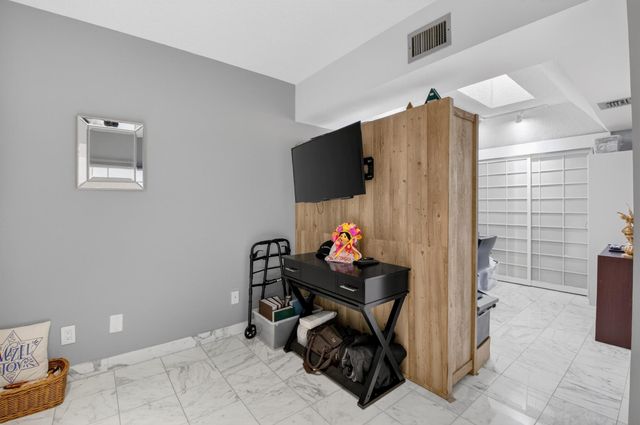 7369 Orangewood Lane 307, Boca Raton, FL 33433