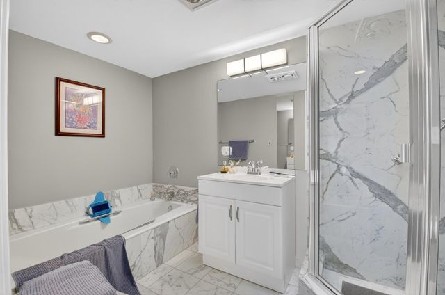 7369 Orangewood Lane 307, Boca Raton, FL 33433