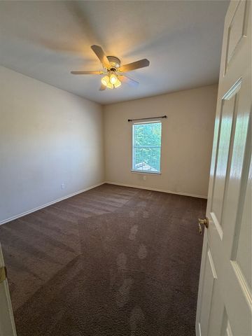 2108 Lakeforest Drive, Weatherford, TX 76087