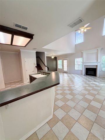 2108 Lakeforest Drive, Weatherford, TX 76087