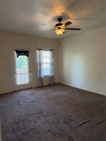 2108 Lakeforest Drive, Weatherford, TX 76087