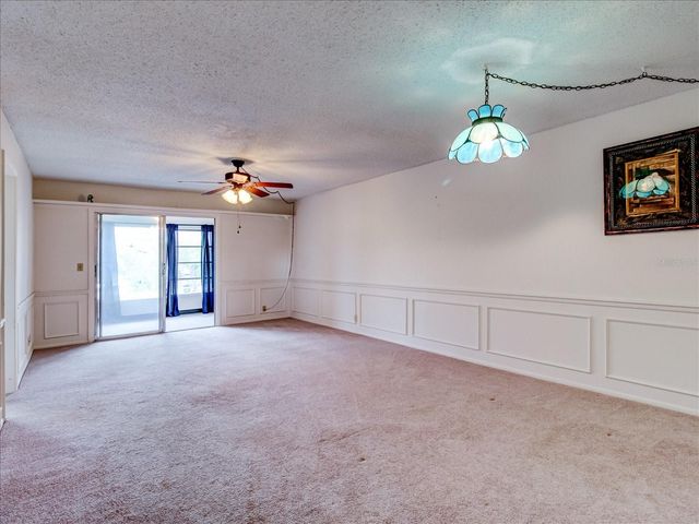 333 LAKE HOWARD DR NW 314D, Winter Haven, FL 33880