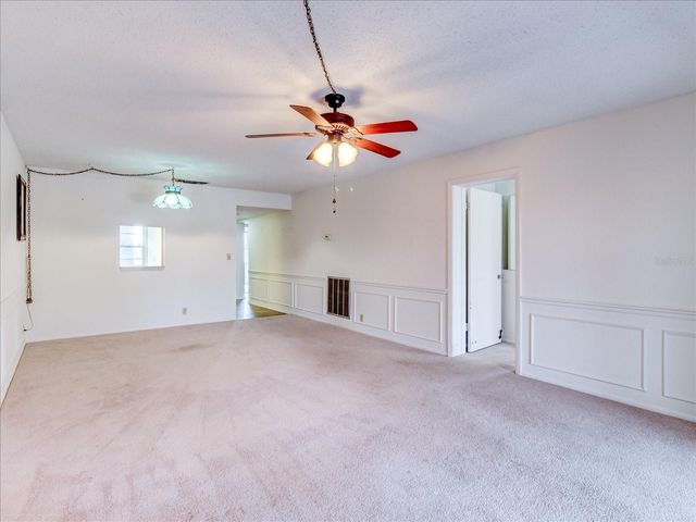 333 LAKE HOWARD DR NW 314D, Winter Haven, FL 33880