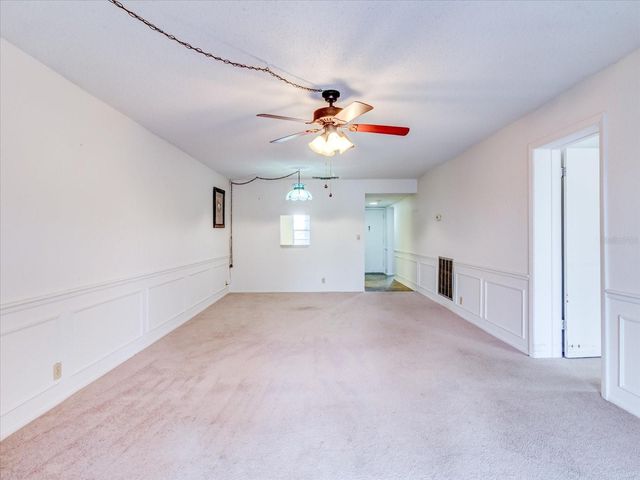 333 LAKE HOWARD DR NW 314D, Winter Haven, FL 33880