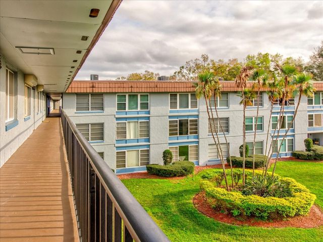 333 LAKE HOWARD DR NW 314D, Winter Haven, FL 33880