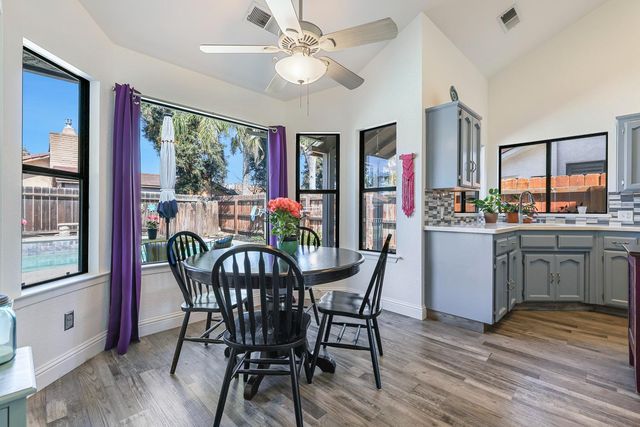 2043 Escalon Avenue, Clovis, CA 93611