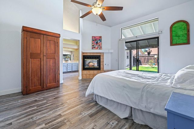 2043 Escalon Avenue, Clovis, CA 93611