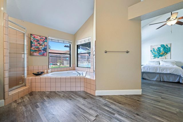 2043 Escalon Avenue, Clovis, CA 93611