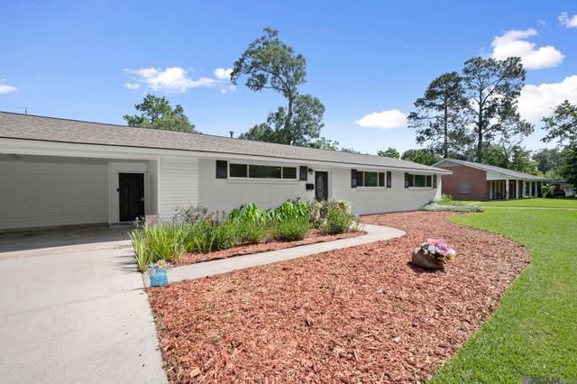11555 Robin Hood Dr, Baton Rouge, LA 70815