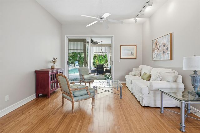 4851 WINDMILL PALM TERRACE NE, St Petersburg, FL 33703