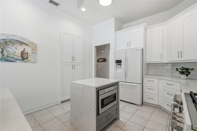 4851 WINDMILL PALM TERRACE NE, St Petersburg, FL 33703