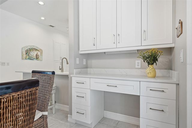 4851 WINDMILL PALM TERRACE NE, St Petersburg, FL 33703