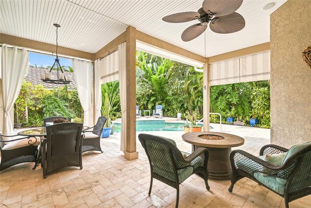 4851 WINDMILL PALM TERRACE NE, St Petersburg, FL 33703
