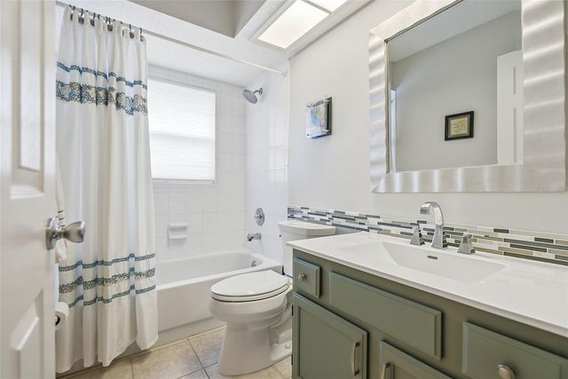 4851 WINDMILL PALM TERRACE NE, St Petersburg, FL 33703
