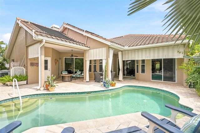 4851 WINDMILL PALM TERRACE NE, St Petersburg, FL 33703