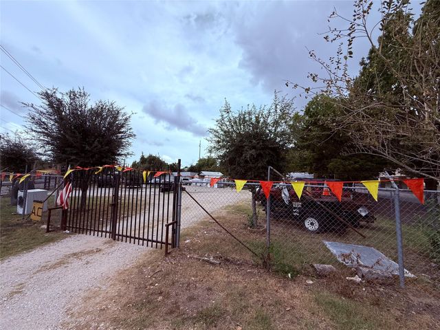 7921 W Montgomery Road, Houston, TX 77088