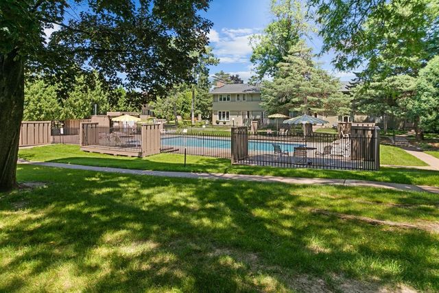 155 Windsor Lane, New Brighton, MN 55112