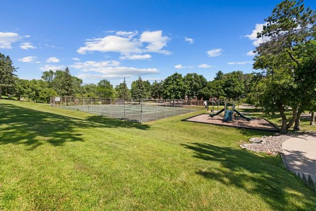 155 Windsor Lane, New Brighton, MN 55112