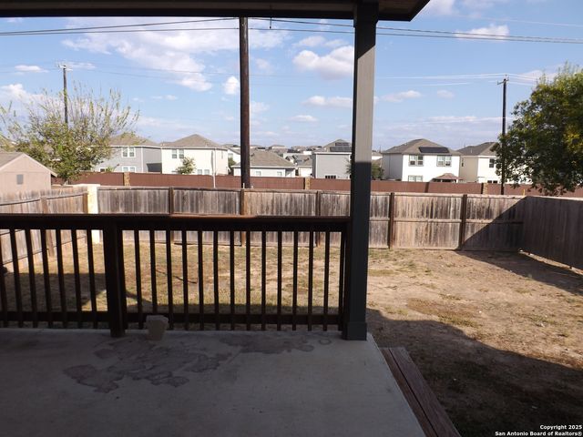 4902 Drovers Path, St Hedwig, TX 78152