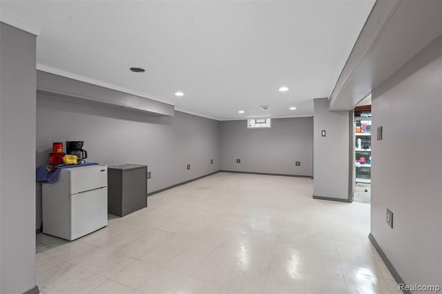 2115 E Hudson Avenue, Royal Oak, MI 48067