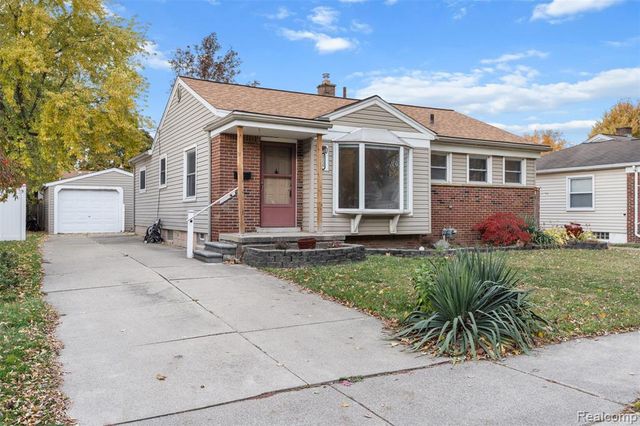 2115 E Hudson Avenue, Royal Oak, MI 48067