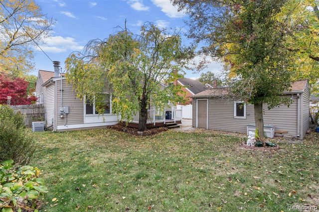 2115 E Hudson Avenue, Royal Oak, MI 48067