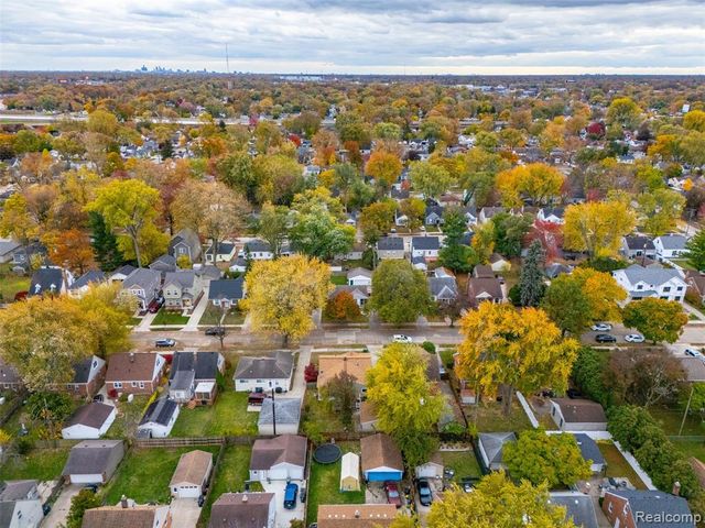 2115 E Hudson Avenue, Royal Oak, MI 48067