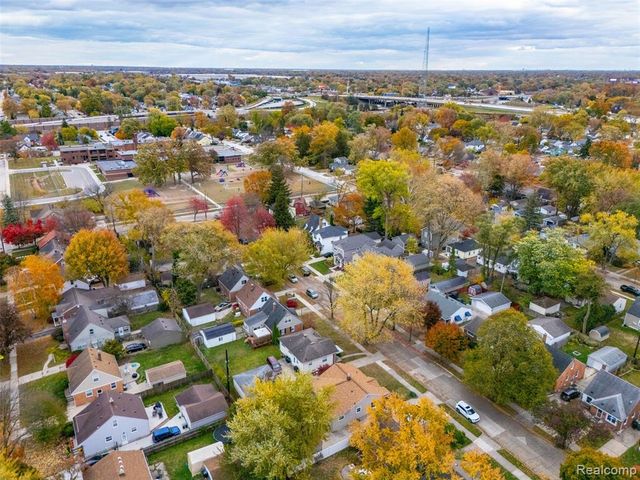 2115 E Hudson Avenue, Royal Oak, MI 48067