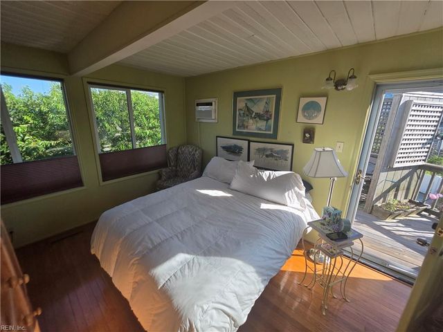 2228 Sandfiddler Rd RD, Virginia Beach, VA 23456