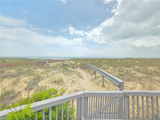 2228 Sandfiddler Rd RD, Virginia Beach, VA 23456