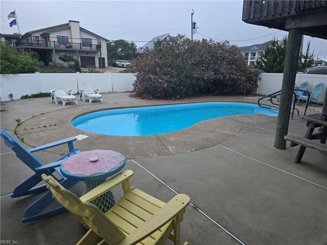 2228 Sandfiddler Rd RD, Virginia Beach, VA 23456