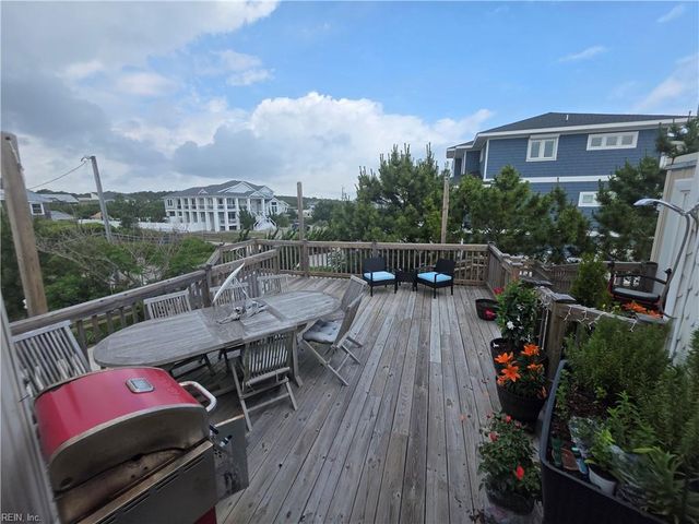 2228 Sandfiddler Rd RD, Virginia Beach, VA 23456