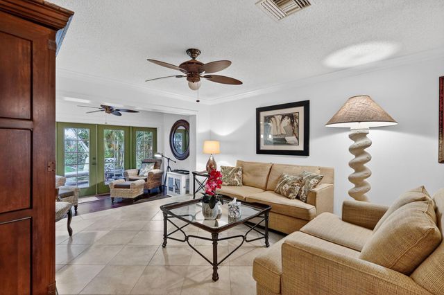 318 SE 7th Avenue 3, Delray Beach, FL 33483