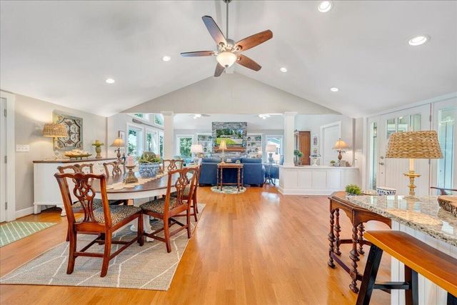 129 Douglas DR, Moneta, VA 24121