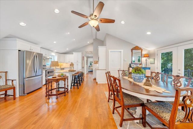 129 Douglas DR, Moneta, VA 24121